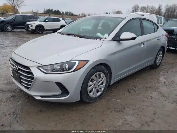 5NPD74LF5HH194169 2017 HYUNDAI ELANTRA - Image 2