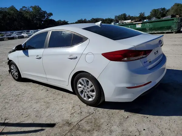 5NPD74LF5HH194740 2017 HYUNDAI ELANTRA - Image 2