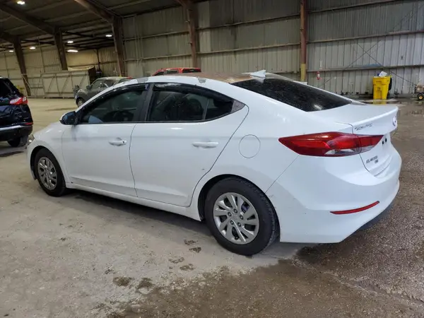 5NPD74LF5HH196021 2017 HYUNDAI ELANTRA - Image 2