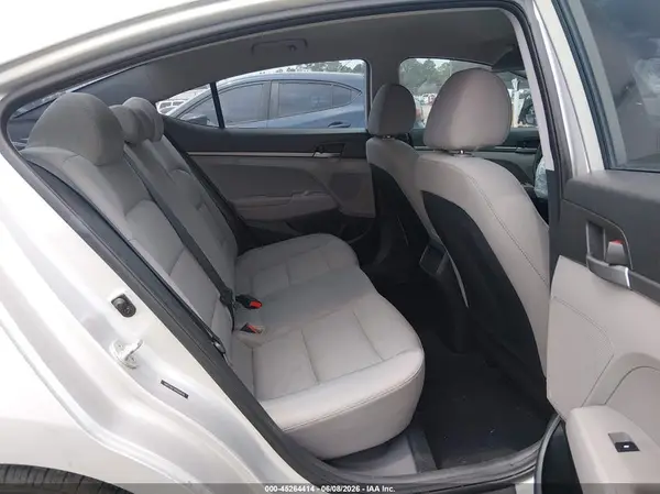5NPD74LF5HH204635 2017 HYUNDAI ELANTRA - Image 8
