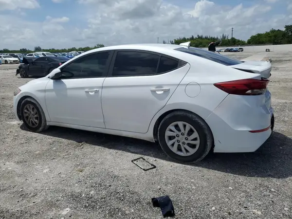 5NPD74LF5HH206952 2017 HYUNDAI ELANTRA - Image 2