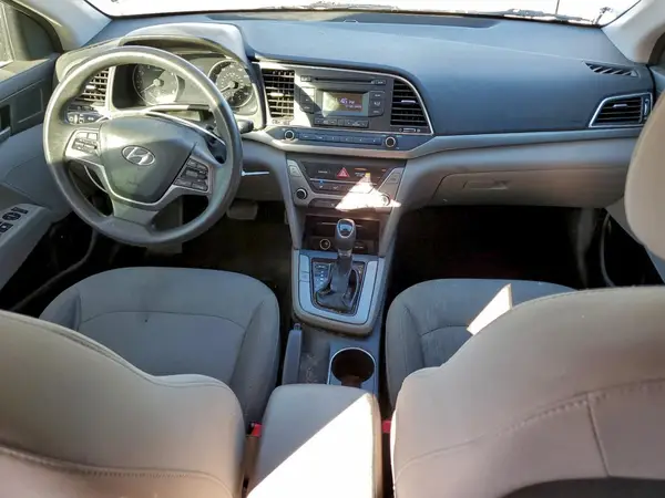 5NPD74LF5HH209009 2017 HYUNDAI ELANTRA - Image 8