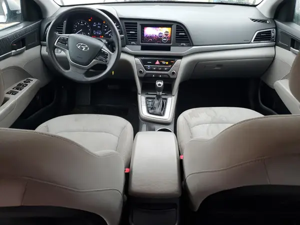 5NPD74LF5HH209236 2017 HYUNDAI ELANTRA - Image 8