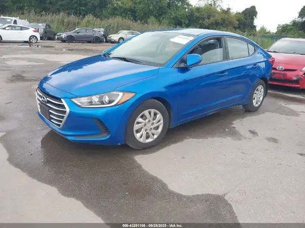 5NPD74LF5HH210757 2017 HYUNDAI ELANTRA - Image 2