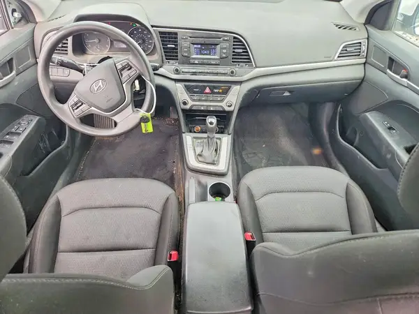 5NPD74LF5JH215639 2018 HYUNDAI ELANTRA - Image 8