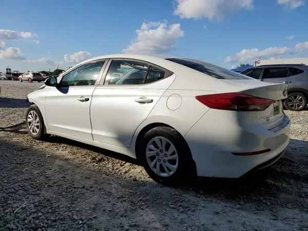 5NPD74LF5JH223062 2018 HYUNDAI ELANTRA - Image 2