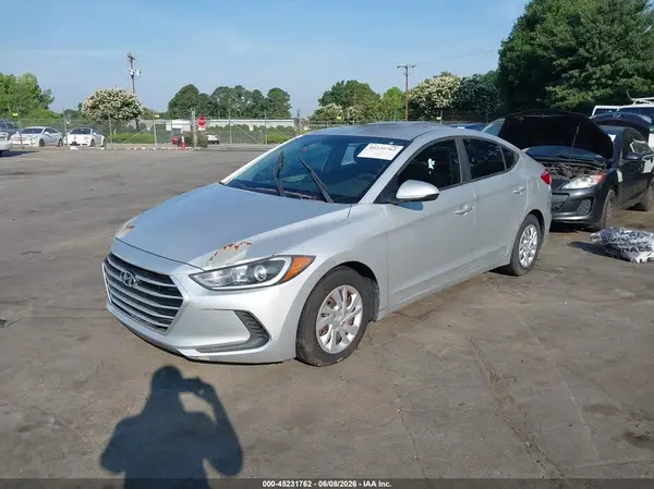 5NPD74LF5JH227337 2018 HYUNDAI ELANTRA - Image 2