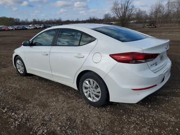 5NPD74LF5JH230819 2018 HYUNDAI ELANTRA - Image 2