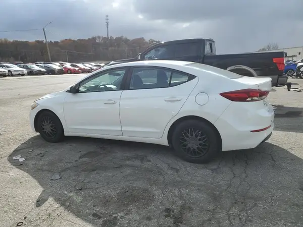 5NPD74LF5JH231307 2018 HYUNDAI ELANTRA - Image 2