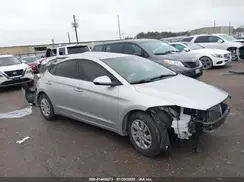 5NPD74LF5JH233140 2018 HYUNDAI ELANTRA