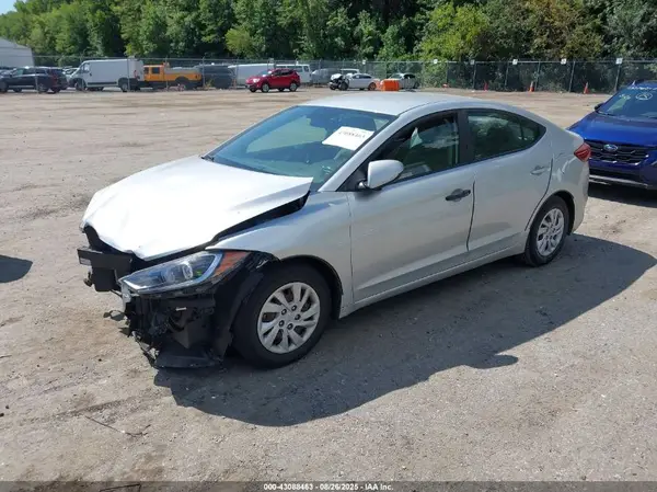 5NPD74LF5JH236121 2018 HYUNDAI ELANTRA - Image 2