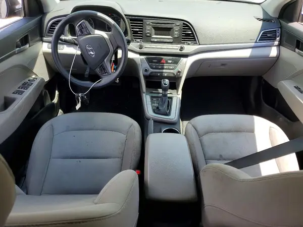5NPD74LF5JH241724 2018 HYUNDAI ELANTRA - Image 8