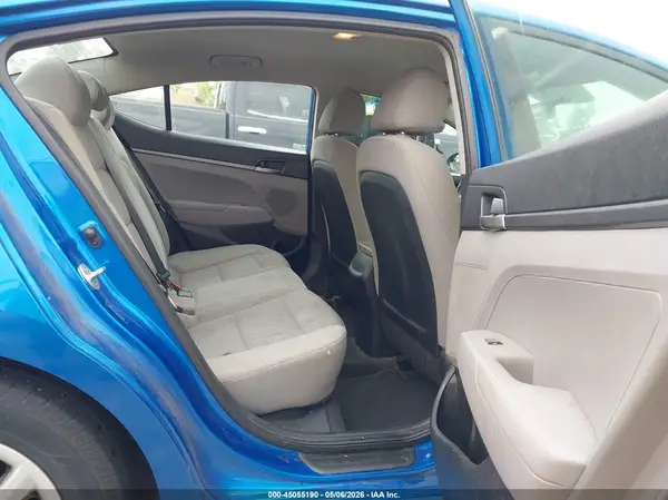 5NPD74LF5JH242209 2018 HYUNDAI ELANTRA - Image 8