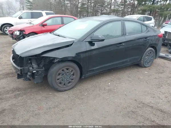 5NPD74LF5JH248091 2018 HYUNDAI ELANTRA - Image 2
