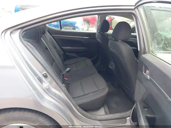 5NPD74LF5JH248527 2018 HYUNDAI ELANTRA - Image 8