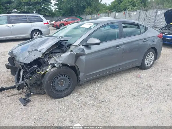 5NPD74LF5JH253470 2018 HYUNDAI ELANTRA - Image 2