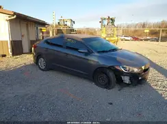 5NPD74LF5JH261293 2018 HYUNDAI ELANTRA