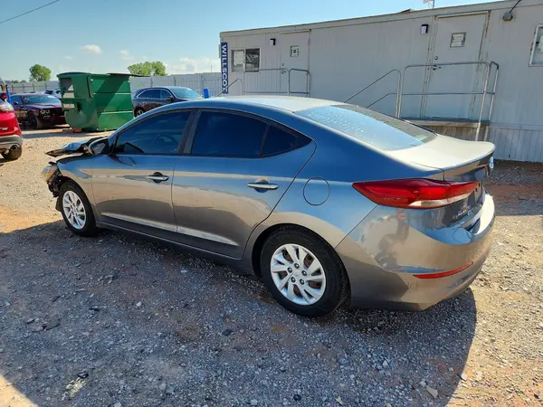 5NPD74LF5JH275629 2018 HYUNDAI ELANTRA - Image 2
