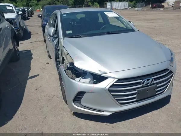 5NPD74LF5JH277946 2018 HYUNDAI ELANTRA - Image 1