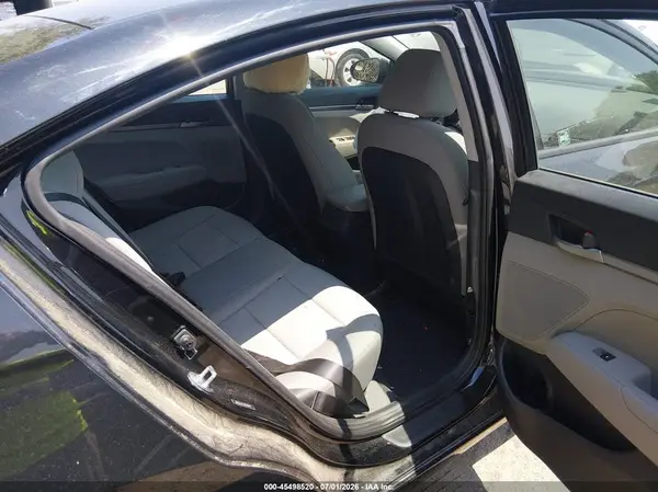 5NPD74LF5JH286646 2018 HYUNDAI ELANTRA - Image 8