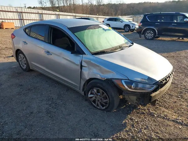 5NPD74LF5JH287067 2018 HYUNDAI ELANTRA - Image 1