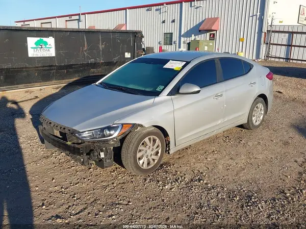 5NPD74LF5JH287067 2018 HYUNDAI ELANTRA - Image 2