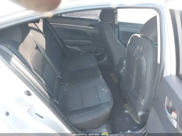 5NPD74LF5JH287067 2018 HYUNDAI ELANTRA - Image 8