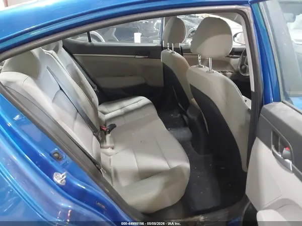 5NPD74LF5JH288185 2018 HYUNDAI ELANTRA - Image 8