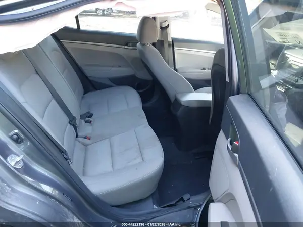 5NPD74LF5JH291538 2018 HYUNDAI ELANTRA - Image 8