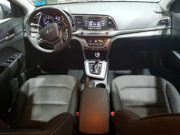 5NPD74LF5JH299042 2018 HYUNDAI ELANTRA - Image 8