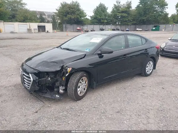 5NPD74LF5JH312467 2018 HYUNDAI ELANTRA - Image 2
