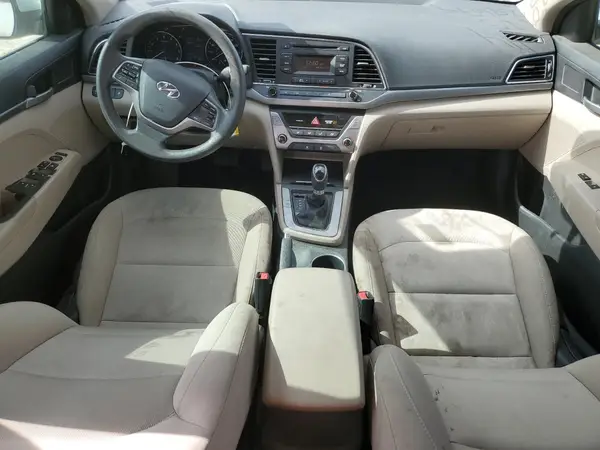 5NPD74LF5JH320679 2018 HYUNDAI ELANTRA - Image 8