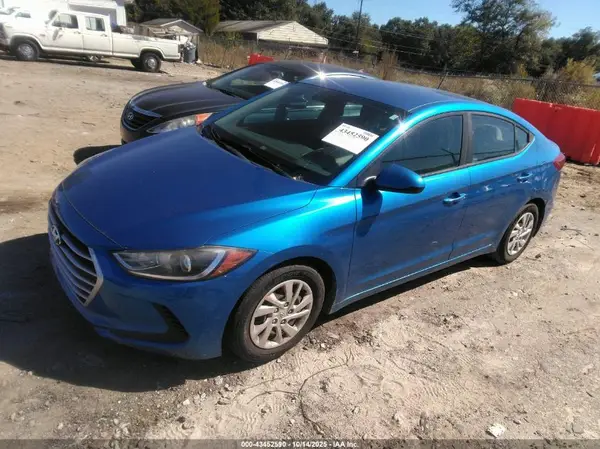 5NPD74LF5JH323078 2018 HYUNDAI ELANTRA - Image 2