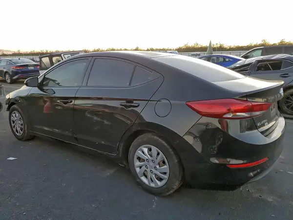 5NPD74LF5JH327695 2018 HYUNDAI ELANTRA - Image 2