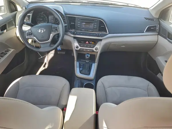5NPD74LF5JH329026 2018 HYUNDAI ELANTRA - Image 8