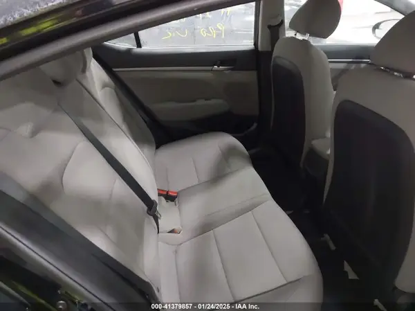 5NPD74LF5JH342830 2018 HYUNDAI ELANTRA - Image 8