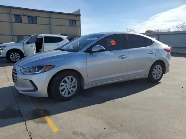5NPD74LF5JH342987 2018 HYUNDAI ELANTRA - Image 1