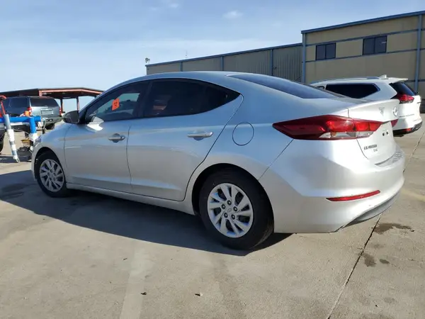5NPD74LF5JH342987 2018 HYUNDAI ELANTRA - Image 2