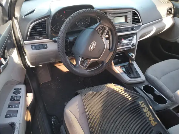 5NPD74LF5JH342987 2018 HYUNDAI ELANTRA - Image 8