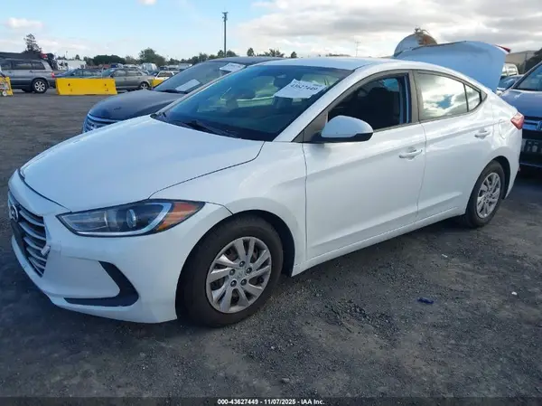 5NPD74LF5JH345761 2018 HYUNDAI ELANTRA - Image 2