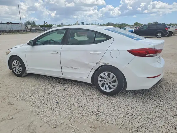 5NPD74LF5JH347333 2018 HYUNDAI ELANTRA - Image 2
