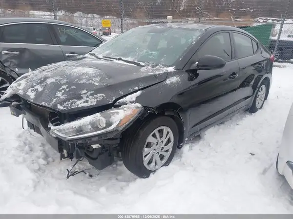 5NPD74LF5JH349681 2018 HYUNDAI ELANTRA - Image 2