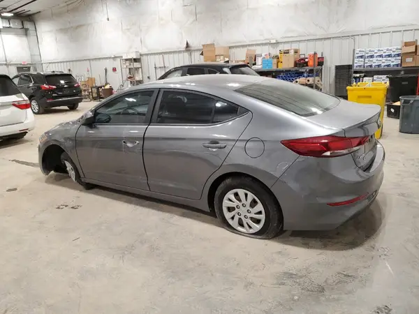 5NPD74LF5JH352998 2018 HYUNDAI ELANTRA - Image 2