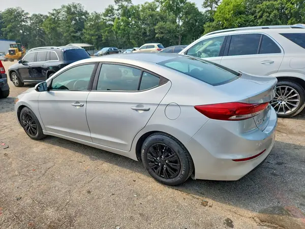 5NPD74LF5JH353052 2018 HYUNDAI ELANTRA - Image 2