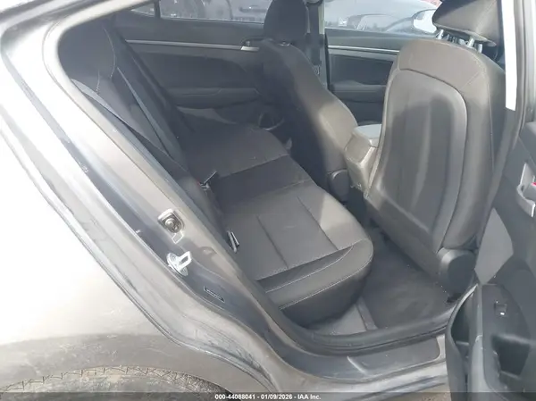 5NPD74LF5JH353777 2018 HYUNDAI ELANTRA - Image 8