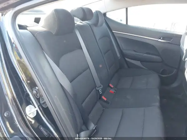 5NPD74LF5JH354279 2018 HYUNDAI ELANTRA - Image 8