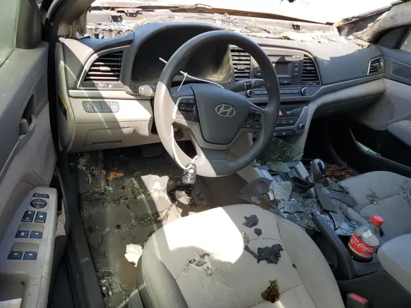 5NPD74LF5JH354606 2018 HYUNDAI ELANTRA - Image 8