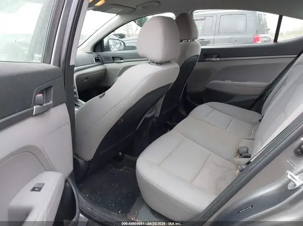 5NPD74LF5JH369090 2018 HYUNDAI ELANTRA - Image 8