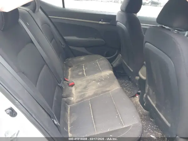5NPD74LF5JH372135 2018 HYUNDAI ELANTRA - Image 8
