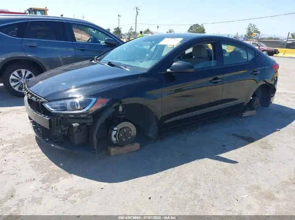 5NPD74LF5JH380736 2018 HYUNDAI ELANTRA - Image 2